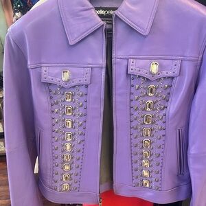 SOLD!!!!
Purple Pelle Pelle size Large, bling jacket size larger